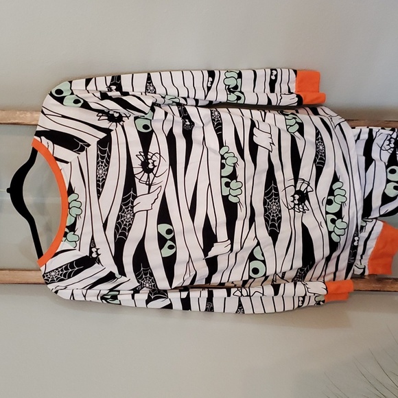 Way To Celebrate Mummy Pajama 2-Piece Set | M - Picture 8 of 10